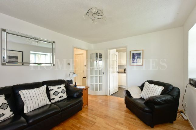 13, Welham Manor, Hatfield photo 2
