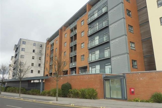 Flat to rent in Flat, Altamar, Kings Road, Swansea