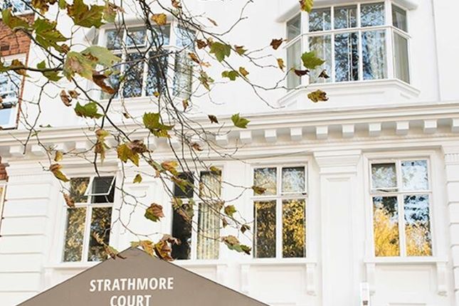 3-bed flat on Flat 7, Strathmo, 143 Park Road, London, £6,998/mo
