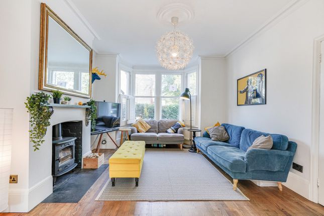 25, Summerlands Avenue, London photo 4