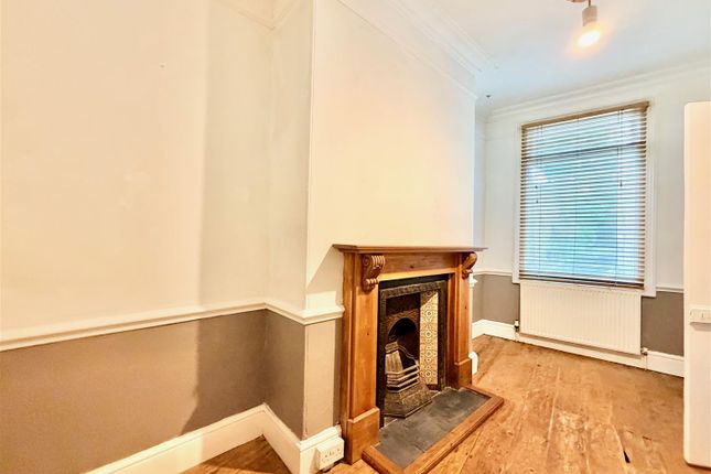 15, Pellow Place, Plymouth photo 4