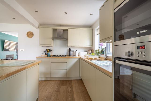 12, Ashbourne Way, York photo 3