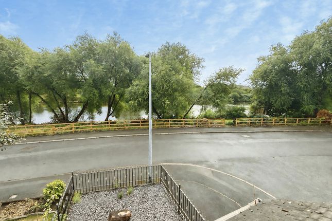 76, Langland Drive, Manchester photo 2