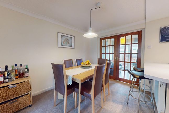 65 Fennel Grove, South Shields, Tyne and Wear photo 5
