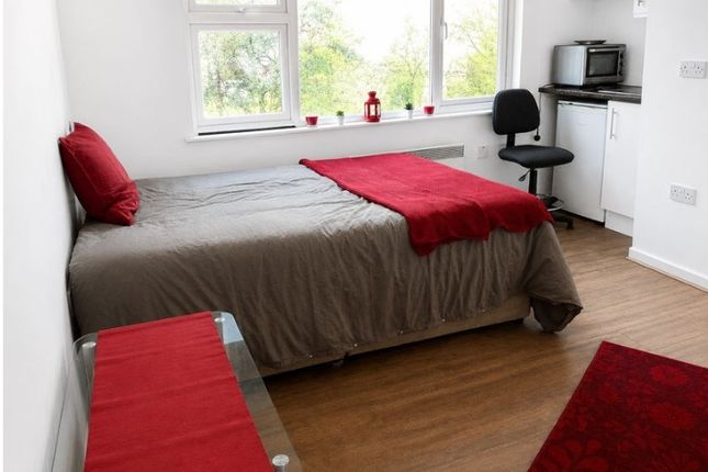 101, Middleham Road, Greater London photo 4