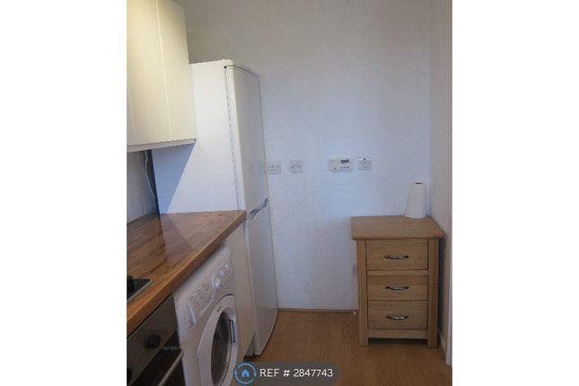 Bellfield, Pixton Way Croydon, Croydon photo 4
