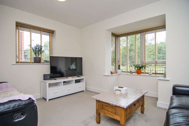 22, Towpath Drive, Walsall photo 5