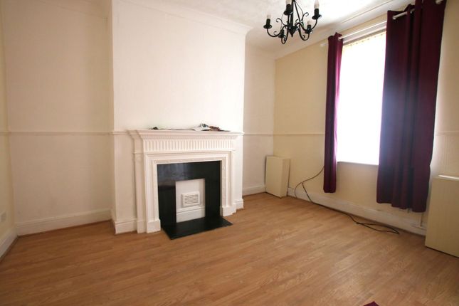 2-bed terraced on Moorgate Street, Blackburn, £67,500