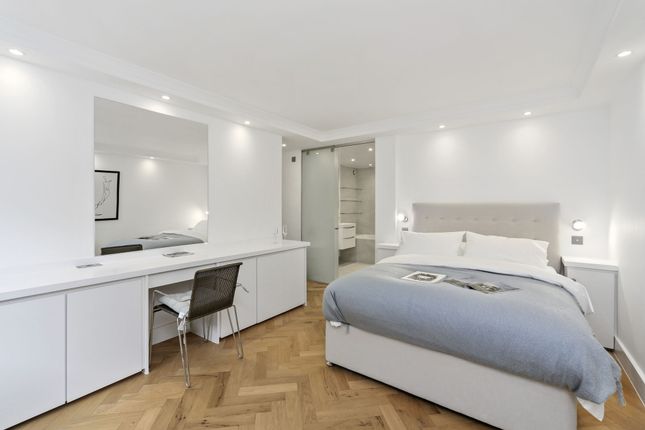 1 Kensington Heights, Campden Hill Road, London photo 4
