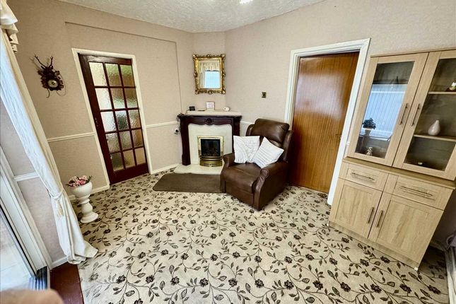 Wall Street, Wolverhampton photo 3