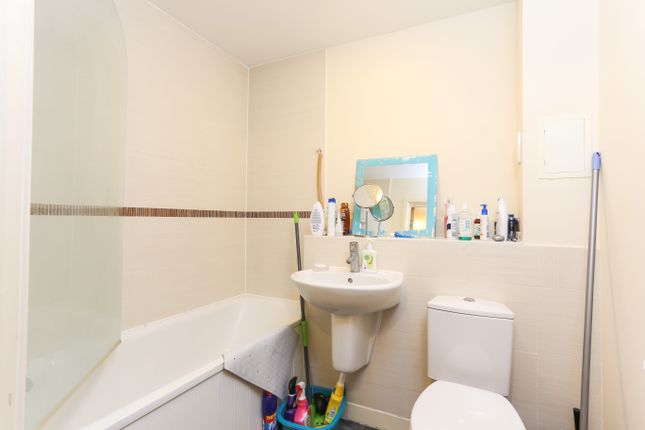 Ruislip Road East, Greenford photo 3