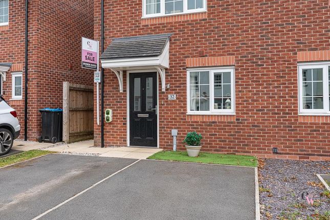 32, Handley Hill, Winsford photo 2