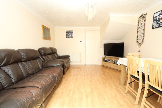 25, Ampleforth, Milton Keynes photo 2