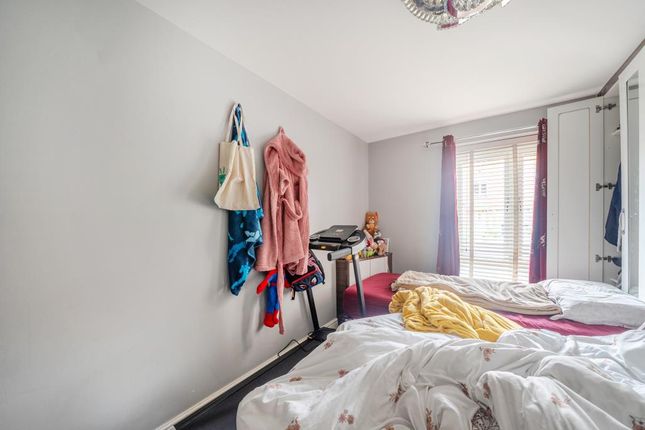 16 CHADWICK ROAD, Langley, Berkshire, Slough photo 5