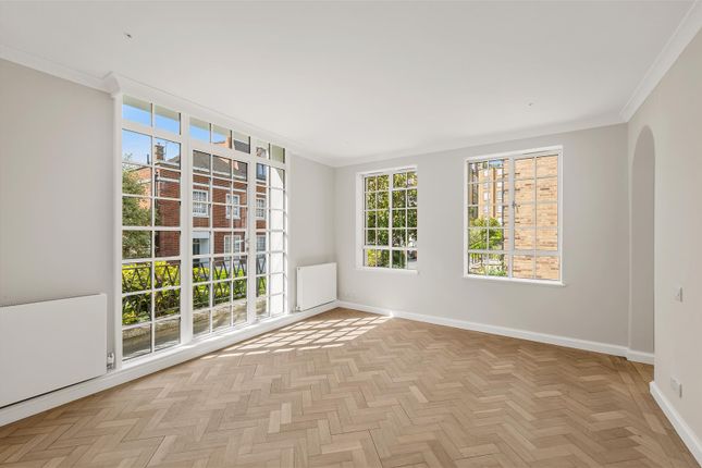 Flat 2, 1a, Douro Place, South Kensington photo 4