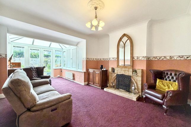 7 Duchess Crescent West, Jarrow photo 4
