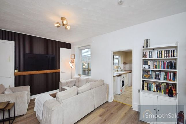 18, Pont Street, Port Talbot photo 4