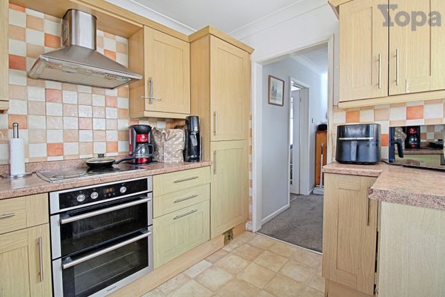 28, Beaconsfield Road, Poole photo 4