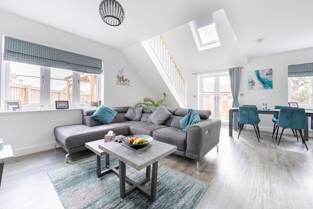 12 Chamomile Close, Stowmarket photo 3