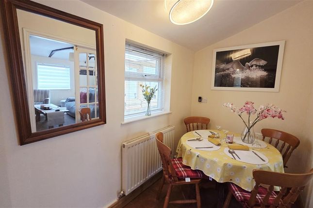 3, Chester Road, Winsford photo 4
