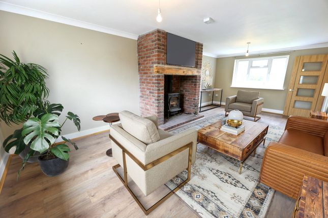 53, Fern Way, Clacton-on-sea photo 4