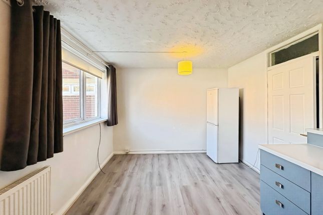 2-bed house on 110, Cheltenham Road, Sunderland, £675/mo