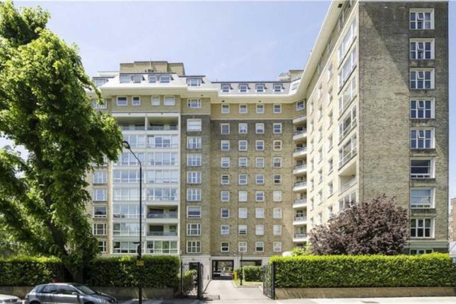 Flat to rent in St John's Wood Park, St Johns Wood