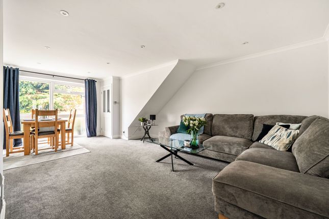 11 Beauchamp Gardens, Rickmansworth photo 2