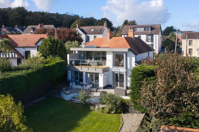 St Brides Hill, Saundersfoot photo 2