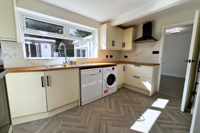 125 Alder Way, Shirebrook, Mansfield photo 5