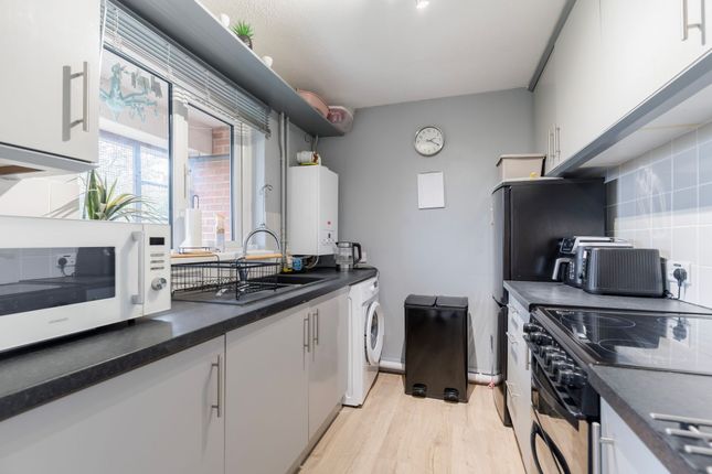 24 Baxter Court, Norwich photo 4