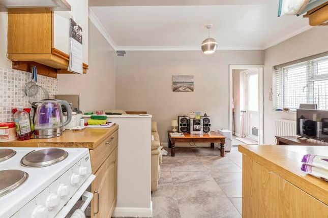 Flat for sale in Gladstone Road, Watford