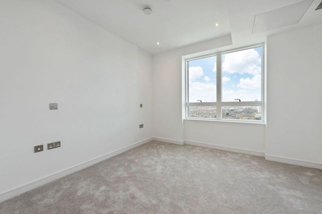 Apartment 82, Duval House, London photo 5