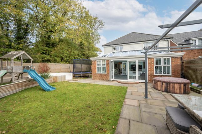 149, Roman Lane, Horsham photo 2