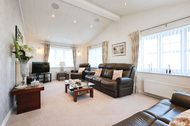15, Didbrook End, Worcestershire photo 2