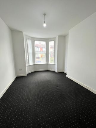 Flat to rent in 11 Rathbone Road, Liverpool, Merseyside L15