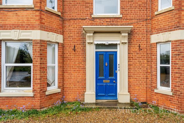 Flat to rent in Norwich Road, Horstead, Norwich