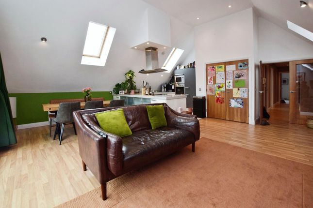 Apartment 19, 1B, Groby Road, Greater Manchester photo 3