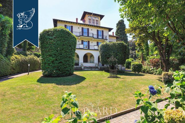 Villa for sale in Stresa, Verbano-Cusio-Ossola, Piemonte