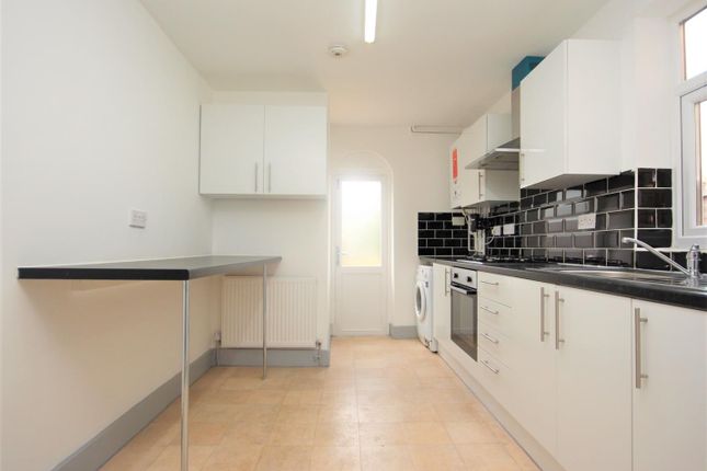 Kitchen.Jpg