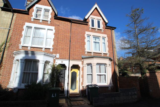 6-bed house on Regent Street, Oxford, £4,225/mo