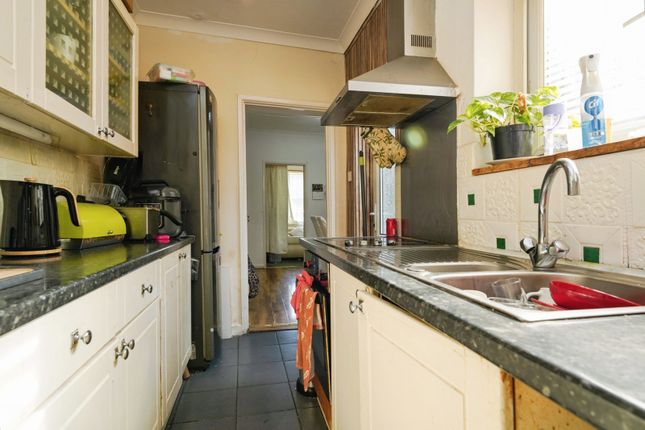 14, High Street, Gloucestershire photo 2