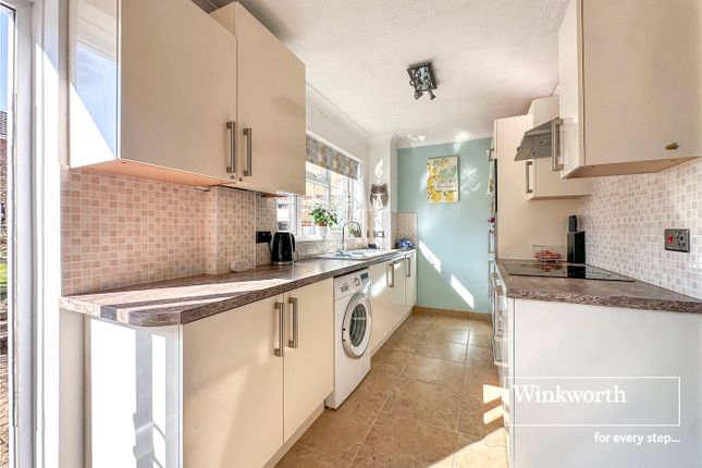 5, Badger Way, Dorset photo 4