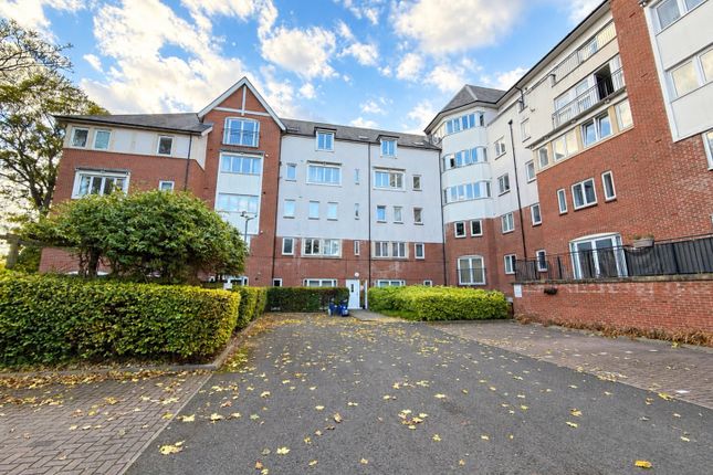 2-bed flat on Park Hall, The Cloisters, Sunderland, £60,000