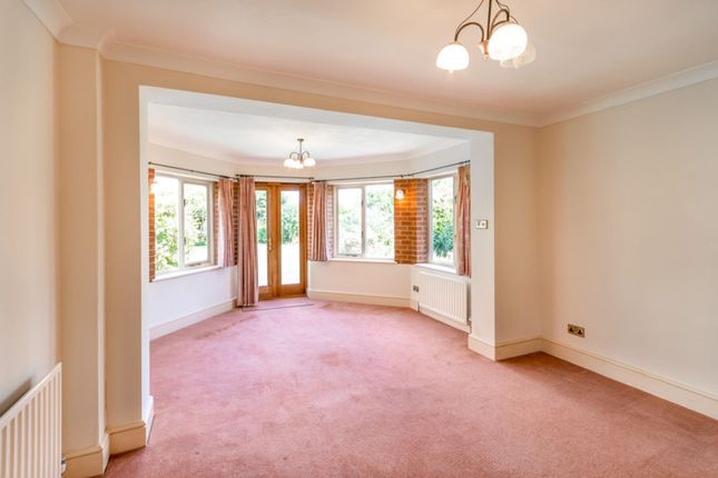 45 Grove Coach Road, Retford photo 4