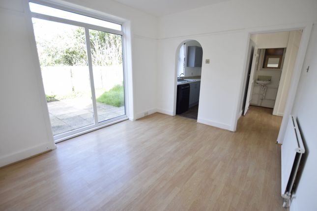 Madison Avenue, Bournemouth photo 4