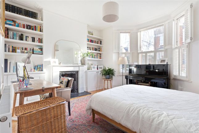 Thumbnail Flat for sale in Shardcroft Avenue, London