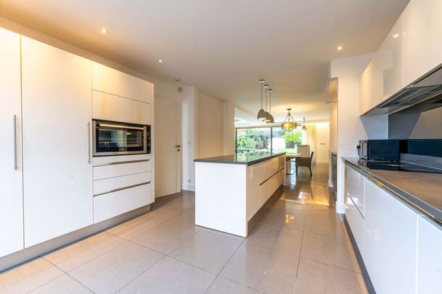 Detached house to rent in Derwent Avenue, London