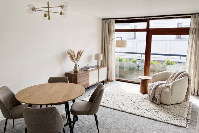 Andrewes House,Flat 89, London photo 4
