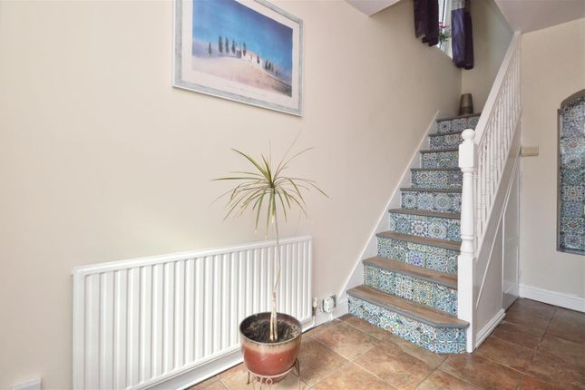 9, Roundmoor Gardens, Bristol photo 4
